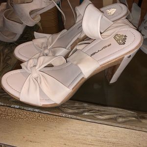 Women’s wrap around heels